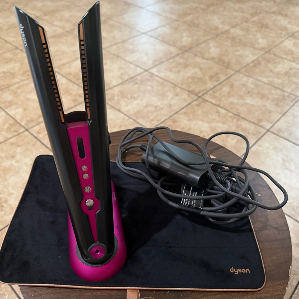 Dyson Hair Tool in Black and Pink (hair straightener / flat iron)